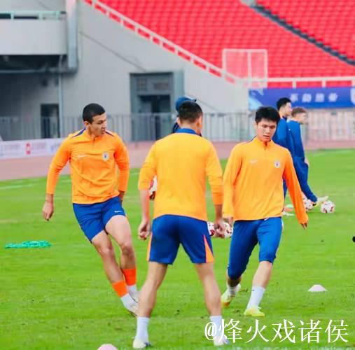 又要挖角泰山队，海港内援补强瞄准泰山队国奥双核，边路国脚成交易筹