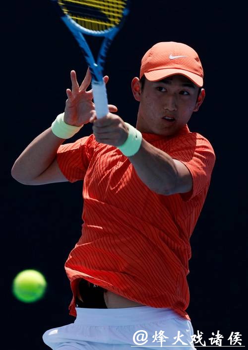 晋级澳网男单次轮，商竣程告别“玻璃人”属性？