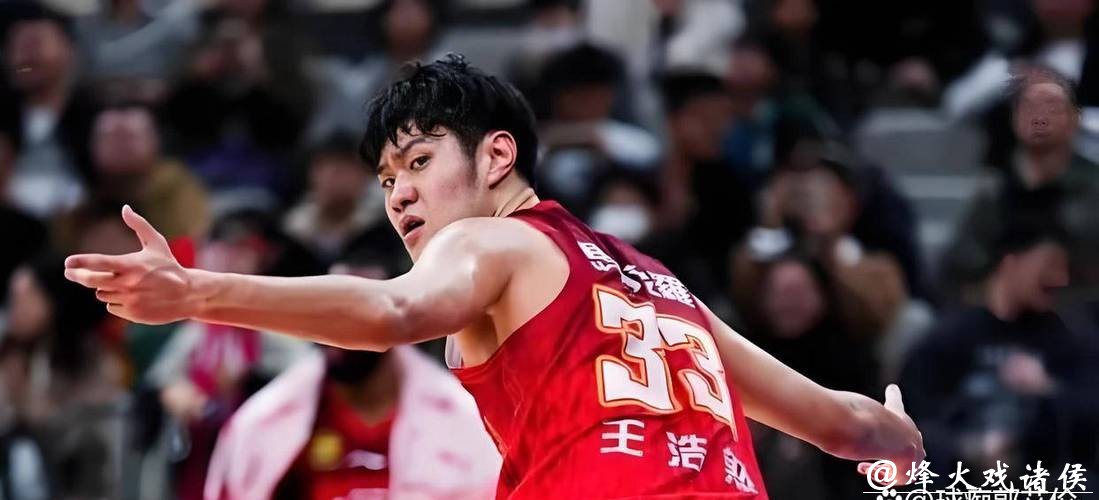 迪亚洛遭遇严厉防守，潘江被迫卸任，双方6人技术犯规，深圳豪取三连胜